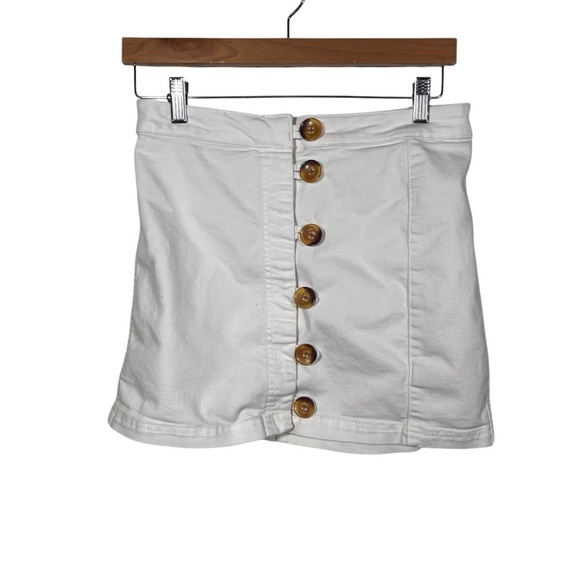 Free People Little Daisies White Mini Skirt Size 8 - Picture 2 of 5